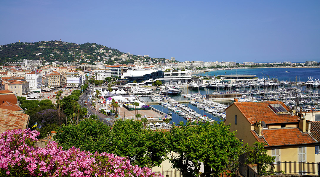 Luxury cars rental in Cannes