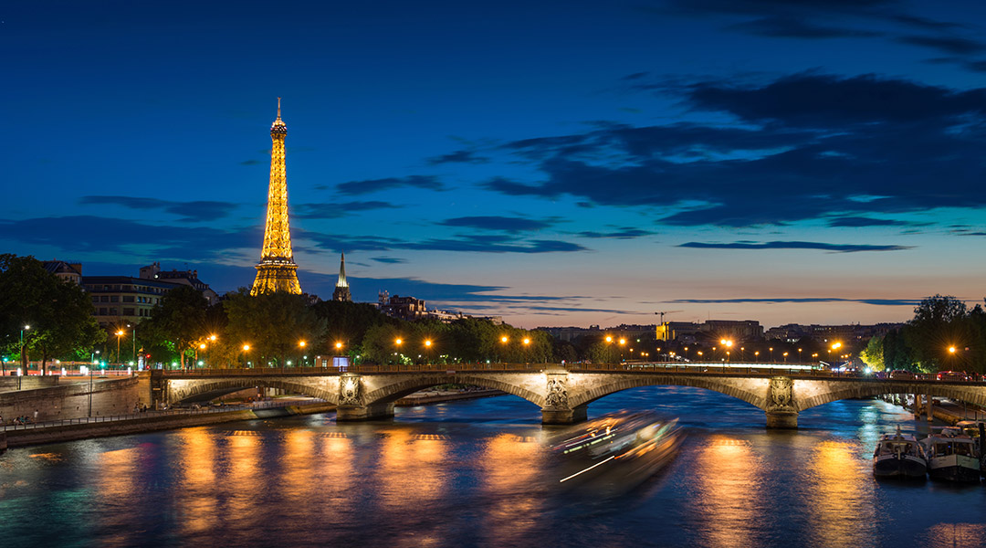 Luxury cars rental in Paris